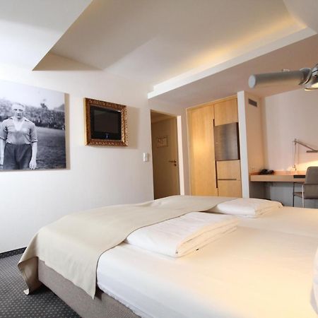 Hotel Maximilians Есен Екстериор снимка