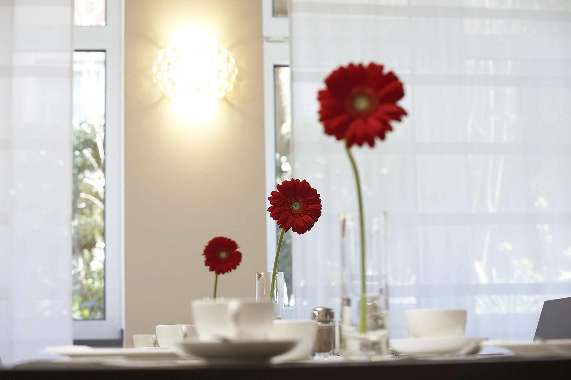Hotel Maximilians Есен Ресторант снимка